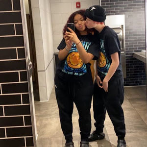 Meet your Posher, Khalia